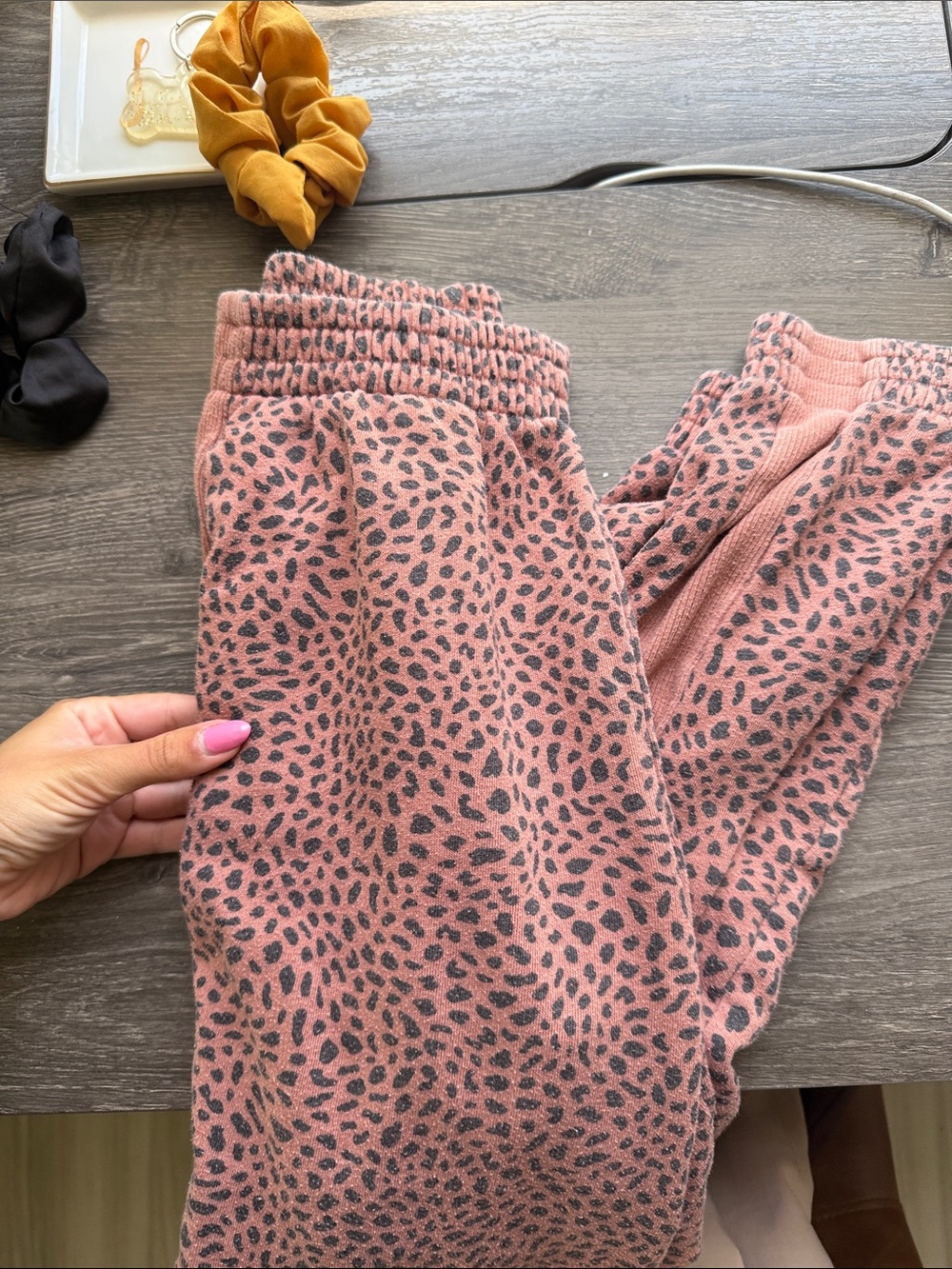 PINK Victoria's Secret Rust Leopard Sweatpants